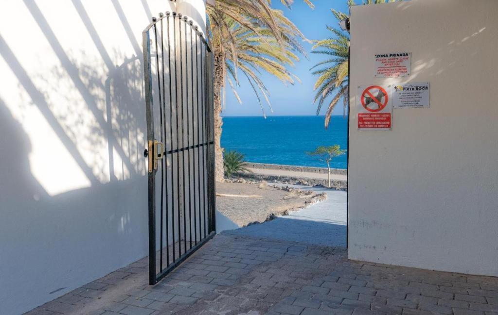 דירות קוסטה טגוויסה Casa Aguamarin Playa Roca מראה חיצוני תמונה